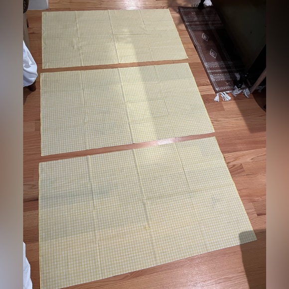 Vintage Bundle of 3 gingham pieces of fabric - Picture 4 of 13